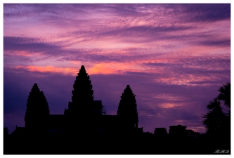 Angkor at Dusk | 7D | 85mm 1.4