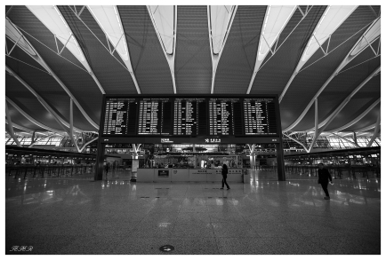 Pudong International Airport 5D Mark III | 16-35mm 2.8L II