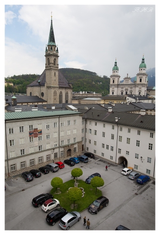 Salzburg courtyard. 5D Mark III | 24mm 1.4 Art